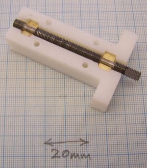 ThermoplastExtruder-screw-bearing-small.jpg