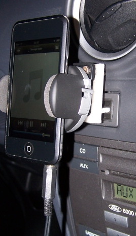 ItemsMade-ipod-mount-use-small.jpg