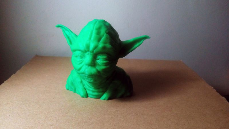 File:Busto Yoda with YODA.JPG