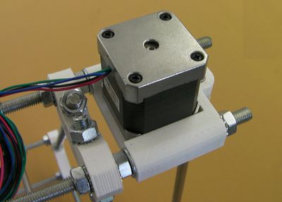 Reprappro-mendel-z-axis-motor-fitted.jpg