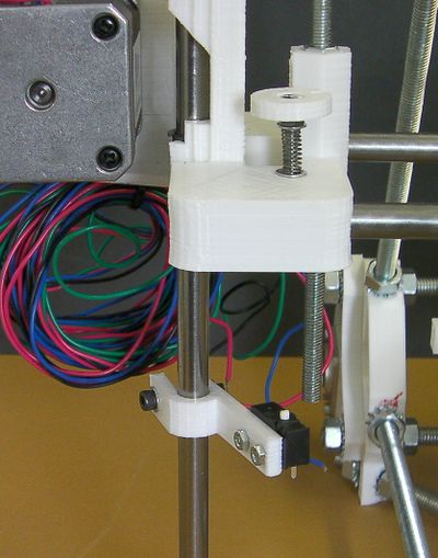 Reprappro-mendel-z-axis-adjuster-fitted.jpg